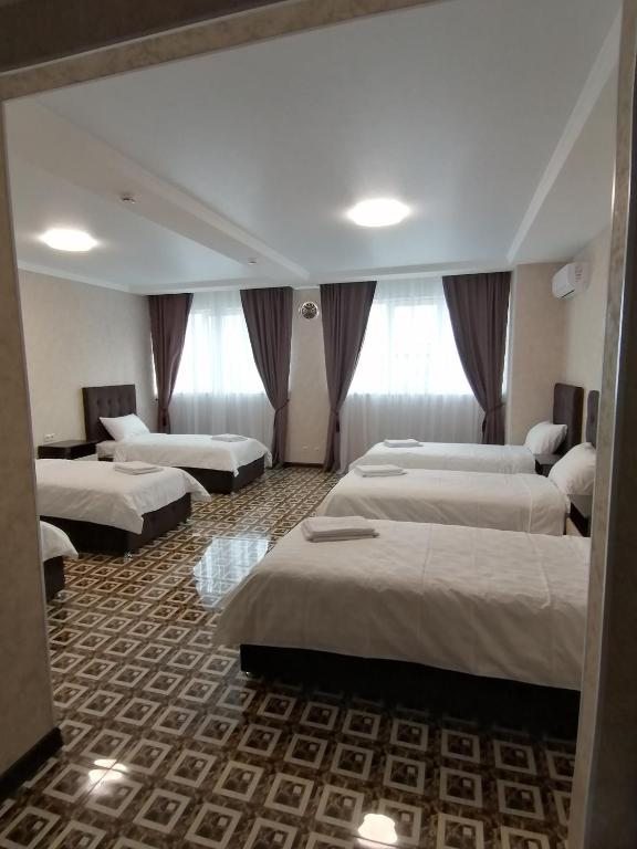 Номер (Кровать в общем 6-местном номере для женщин) хостела Lux, Краснодар