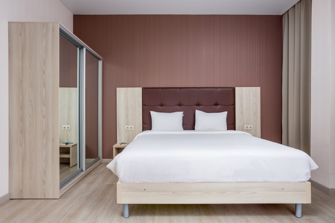 Апартаменты (Апартаменты Улучшенные с кроватью King size(160*200)) гостиницы Golden Tulip Krasnodar, Краснодар