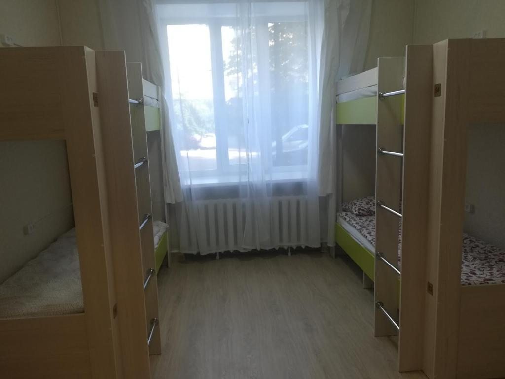 Номер (Спальное место на двухъярусной кровати в общем номере для мужчин) хостела На Геодезической, Новосибирск