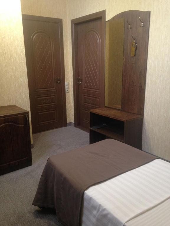 Двухместный (Двухместный номер с 2 отдельными кроватями) отеля Сауна Мессалина, Краснодар