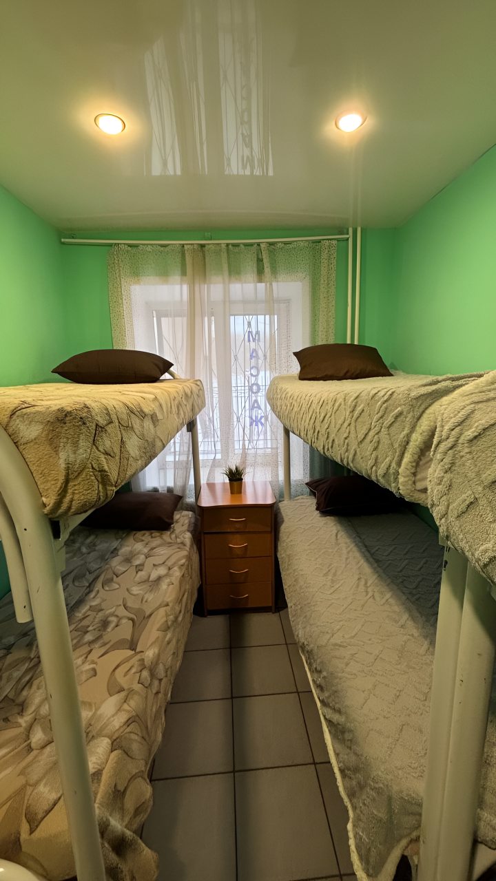 Шестнадцатиместный Мужской (Койко-место в мужском номере на 6 человек), Хостел NatoHostel