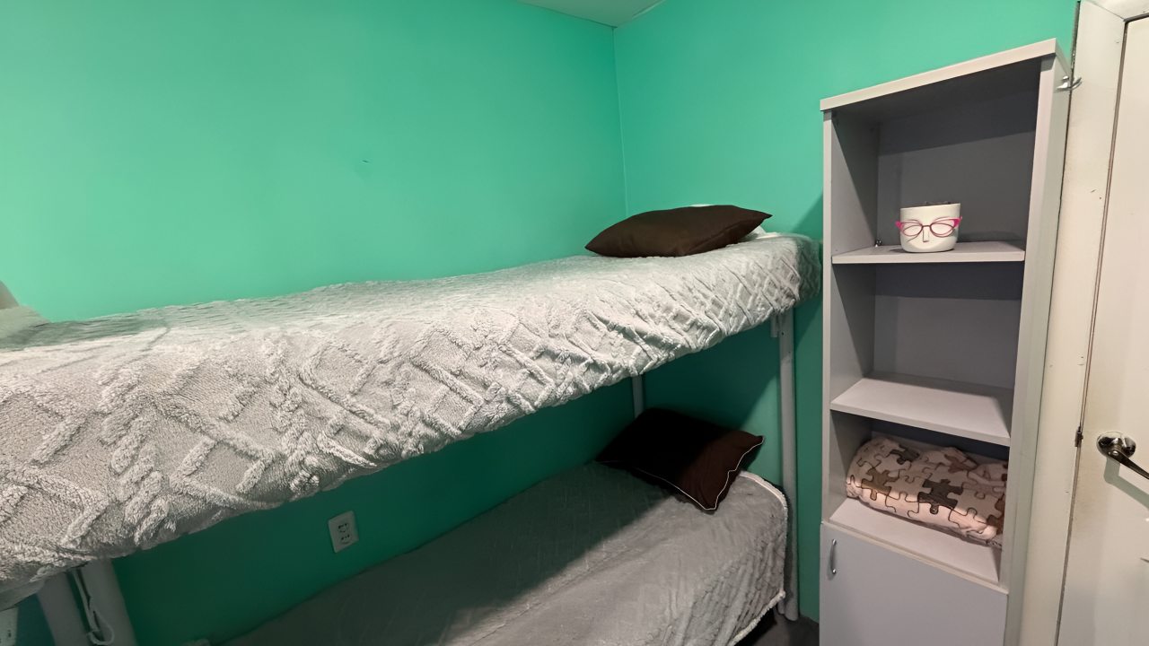 Шестнадцатиместный Мужской (Койко-место в мужском номере на 6 человек), Хостел NatoHostel