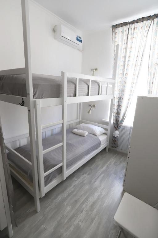 Номер (Кровать в общем номере с 4 кроватями), Хостел CityHostel