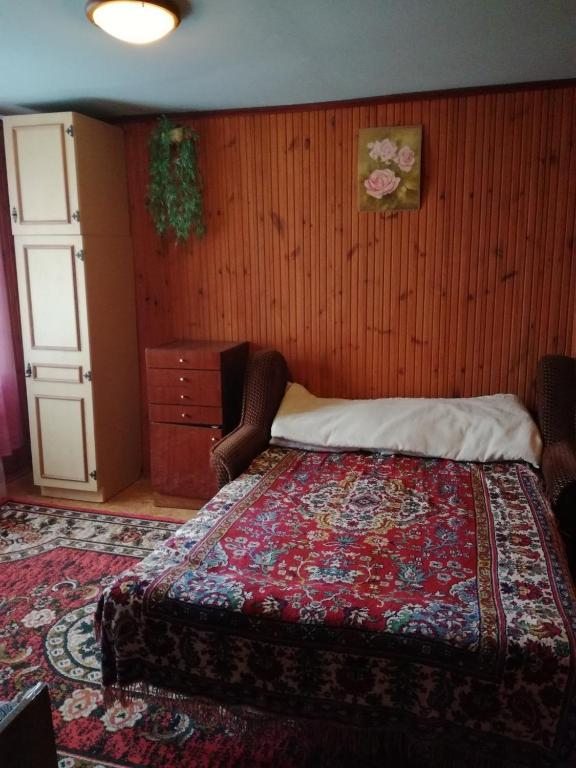 Трехместный (Бюджетный трехместный номер), U Nikolaevny Guesthouse