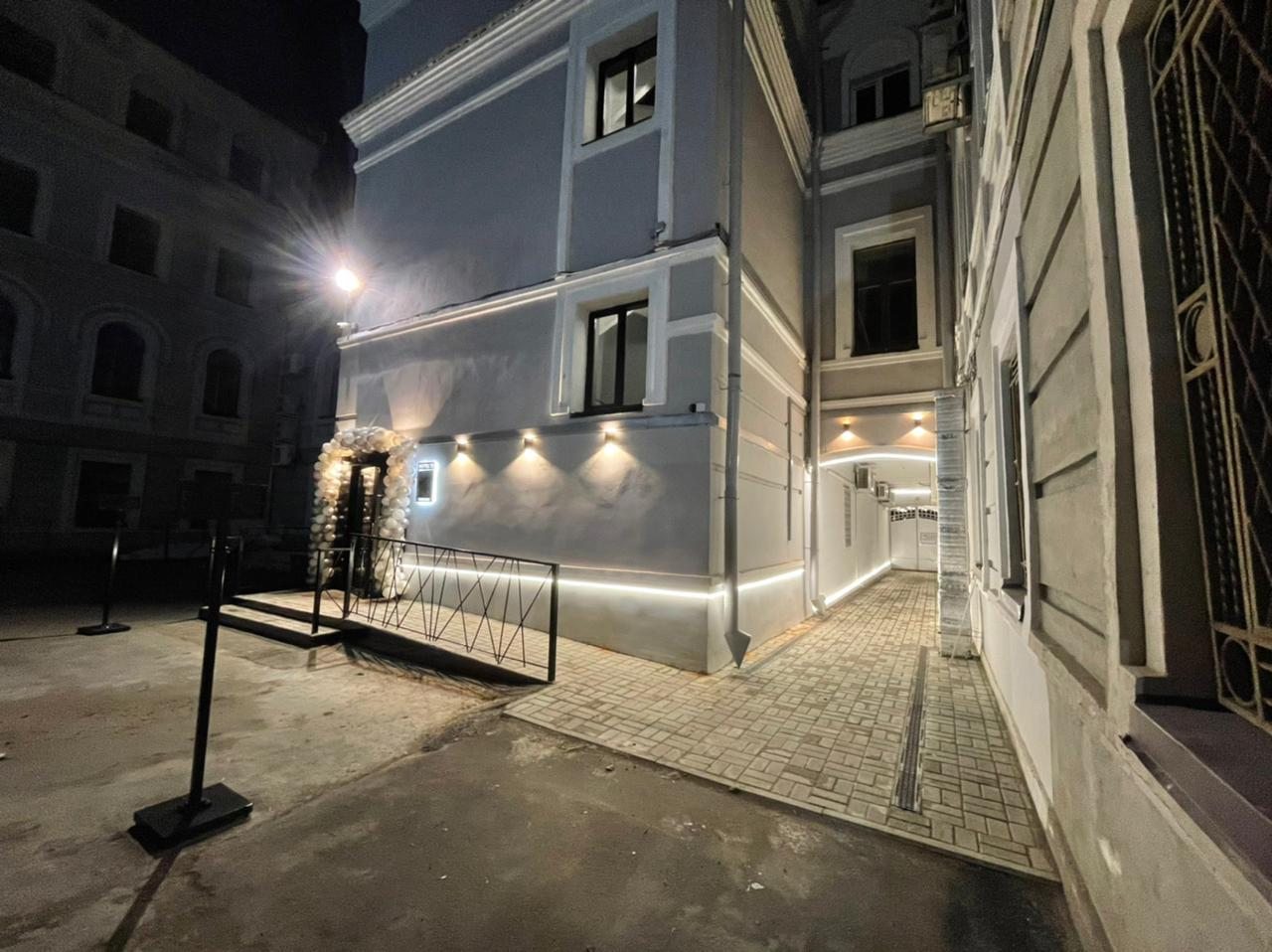 Парковка, Hotel\'13