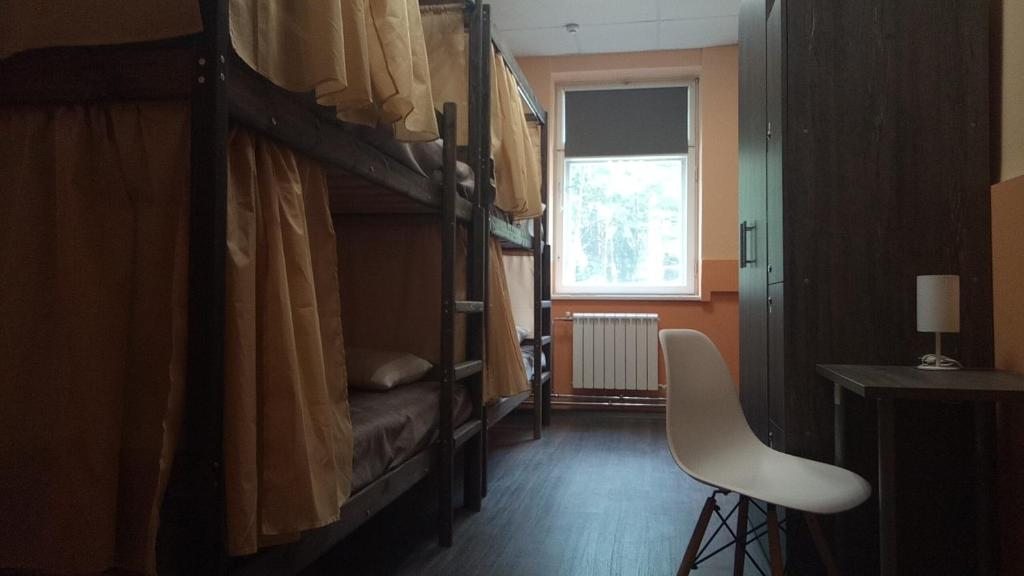 Номер (Спальное место на двухъярусной кровати в общем номере для женщин) хостела В Дубне, Дубна, Московская область