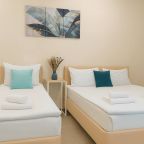 Трехместный (Стандарт трехместный улучшенный (Superior) с одной двуспальной и односпальной кроватью), Отель Агиос на Курской