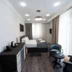 Двухместный (Улучшенный двухместный номер с 1 кроватью), Downtown Suites Yerevan