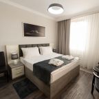 Двухместный (Улучшенный двухместный номер с 1 кроватью), Downtown Suites Yerevan