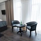 Двухместный (Улучшенный двухместный номер с 1 кроватью), Downtown Suites Yerevan