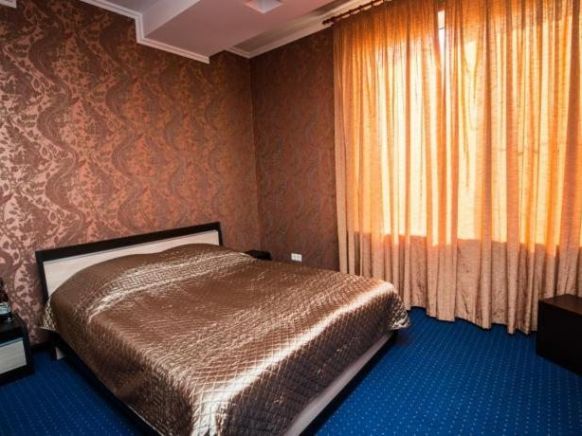 Yesenin Mini-Hotel, Новороссийск