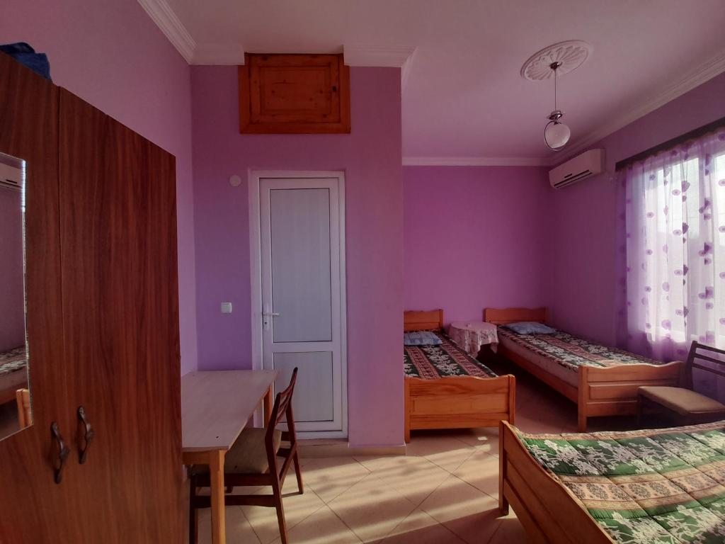 Семейный (Cемейный номер с собственной ванной комнатой) гостевого дома Guesthouse on Kostava 49, Кобулети