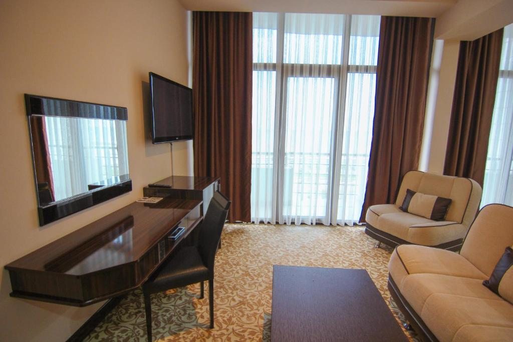 Двухместный (Двухместный номер Делюкс с 1 кроватью и видом на море) курортного отеля Golden Fleece Hotel, Анаклия