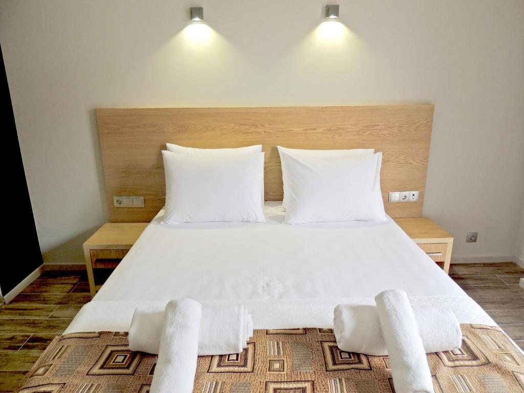 Двухместный (Стандартный двухместный номер с 1 кроватью) отеля Senator Hotel, Батуми