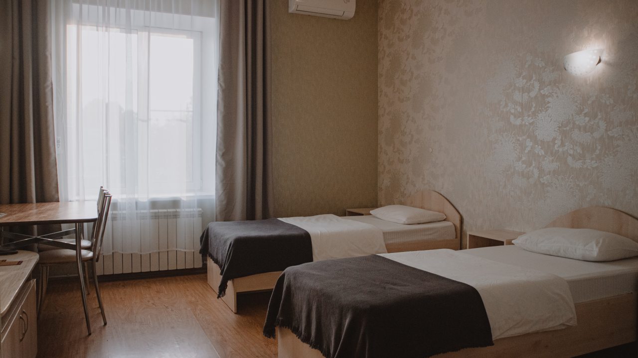 Двухместный (Двухместный номер с 2 отдельными кроватями и ванной комнатой) мини-отеля Парк Культуры, Нижний Новгород