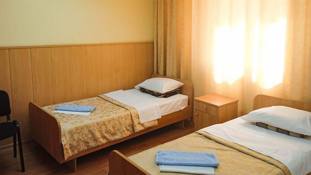 Трехместный (Койко-место в экономе 3-местном) гостиницы Smart Hotel KDO Брянск