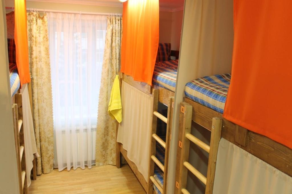 Номер (Односпальная кровать в общем номере с 6 кроватями) хостела Новый Город, Пермь