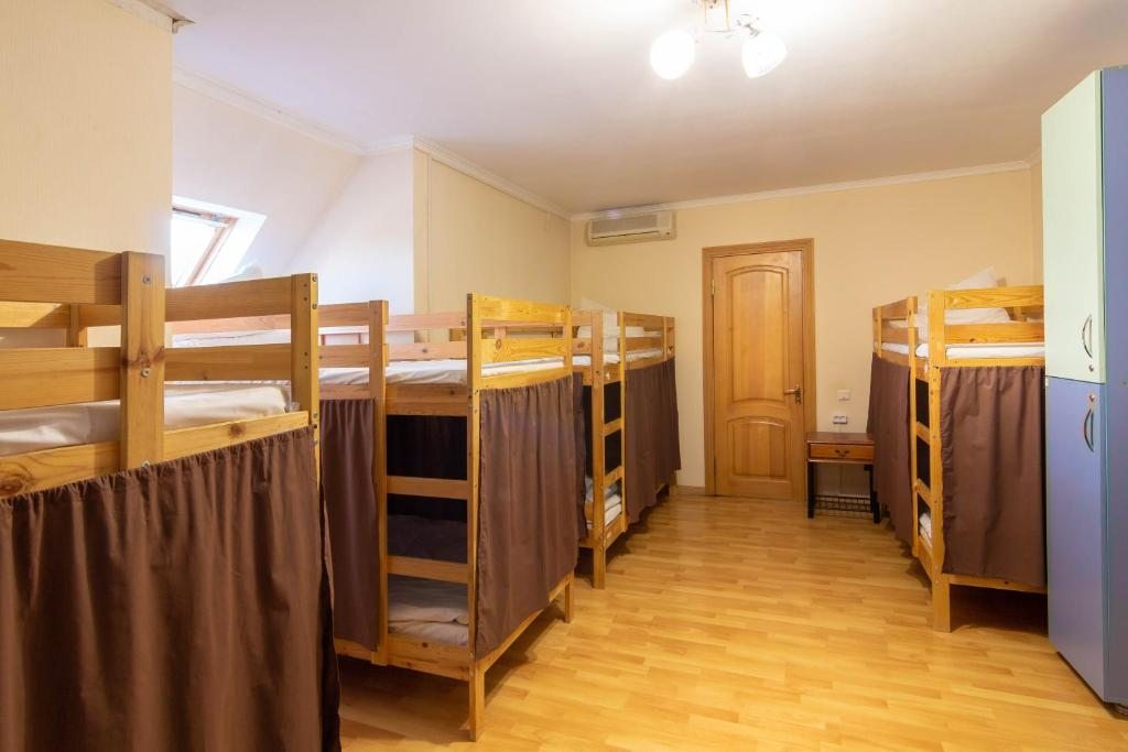 Номер (Односпальная кровать в общем номере для женщин) гостевого дома Like Пятигорск