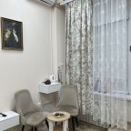 Апартаменты (Лофт на Бродвейе), Арт-отель Круиз