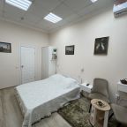 Апартаменты (Лофт на Бродвейе), Арт-отель Круиз