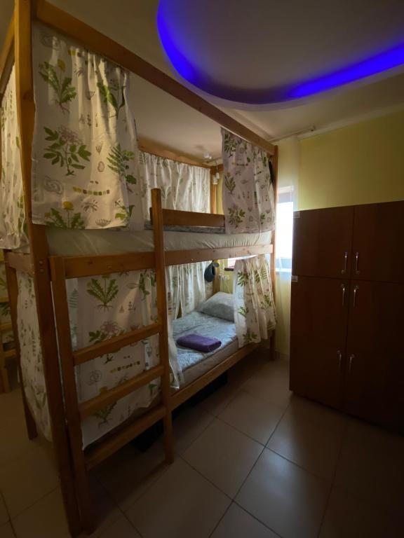 Номер (Кровать в общем номере для мужчин и женщин с 10 кроватями) хостела ГородЪ, Пятигорск