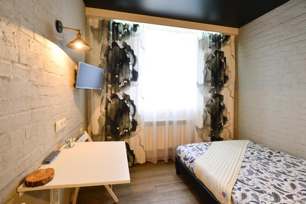 Двухместный (Двухместный номер с 1 кроватью и собственной ванной комнатой) мини-отеля ГОСТИ, Белокуриха
