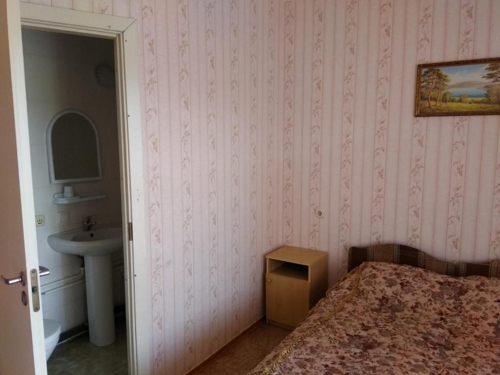 Трехместный (Трехместный номер с террасой), Гостиница Лукоморье