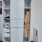 Двухместный (Делюкс с 1 кроватью (для 2 взрослых и 1 ребенка)), Гостиница На прудах