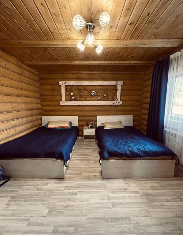 Двухместный (Двухместный номер с 2 отдельными кроватями) гостевого дома Guest house MOUNTAIN, Аршан