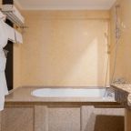 Двухместный (Бизнес с двуспальной кроватью), Бутик-Отель The Rooms Boutique Hotel