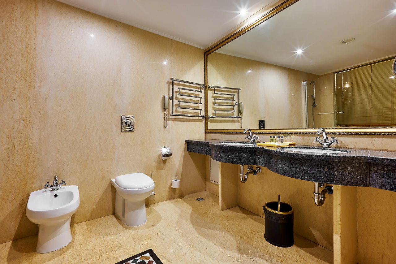 De Luxe (С двуспальной кроватью), Бутик-Отель The Rooms Boutique Hotel