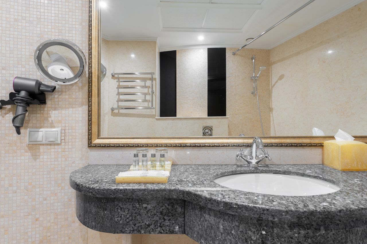 De Luxe (С двуспальной кроватью), Бутик-Отель The Rooms Boutique Hotel