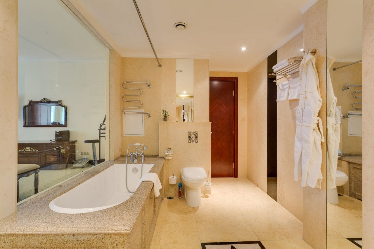 Люкс (С двуспальной кроватью с сауной), Бутик-Отель The Rooms Boutique Hotel