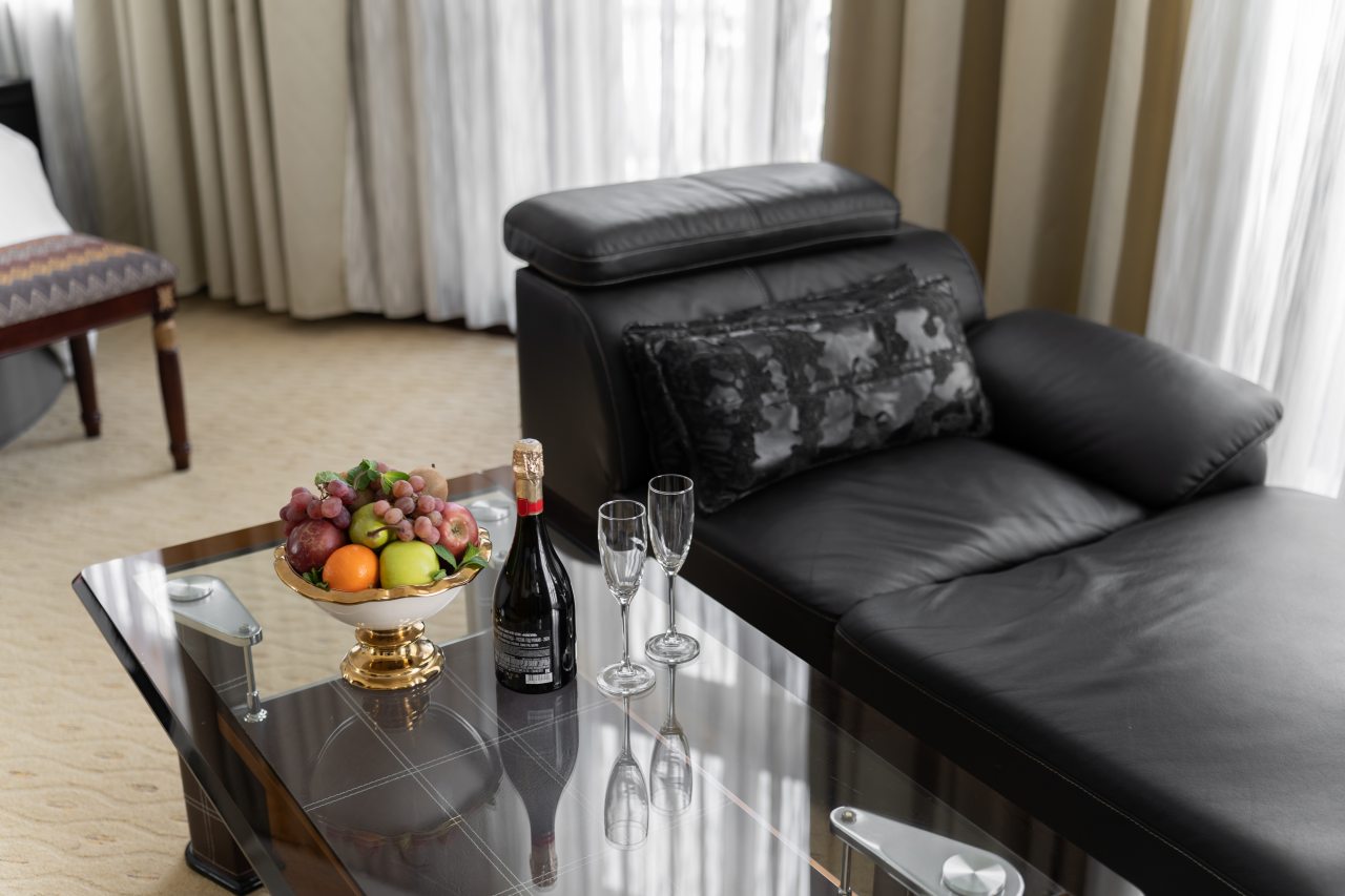 De Luxe (С двуспальной кроватью с балконом), Бутик-Отель The Rooms Boutique Hotel