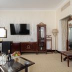 De Luxe (С двуспальной кроватью с балконом), Бутик-Отель The Rooms Boutique Hotel