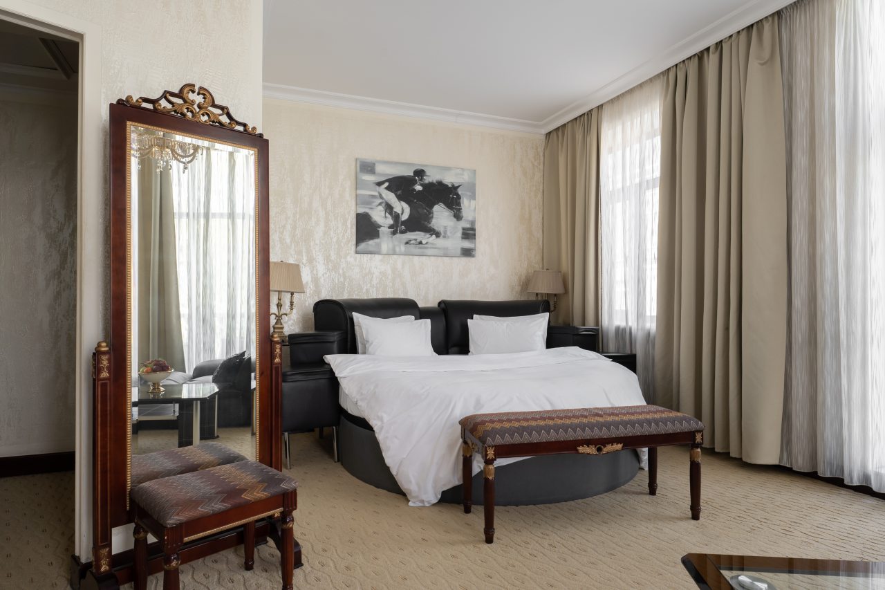 Делюкс (С двуспальной кроватью с балконом), Бутик-Отель The Rooms Boutique Hotel