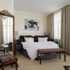 Делюкс (С двуспальной кроватью с балконом), Бутик-Отель The Rooms Boutique Hotel