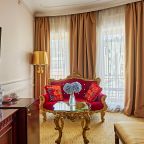 Делюкс (С двуспальной кроватью с балконом), Бутик-Отель The Rooms Boutique Hotel