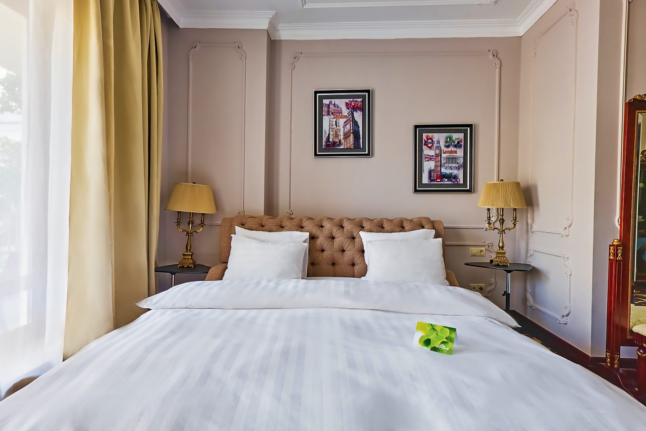 Делюкс (С двуспальной кроватью с балконом), Бутик-Отель The Rooms Boutique Hotel