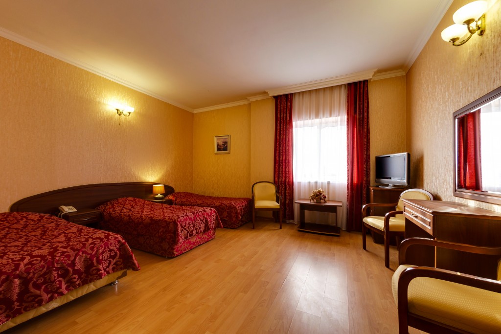 Трехместный (Стандарт) гостиницы Визит, Краснодар