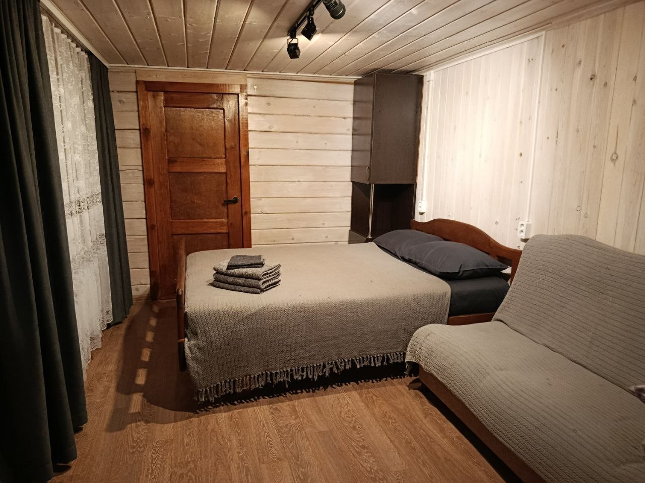 Апартаменты (С восточной стороны дома), Шале Home-Olkhon