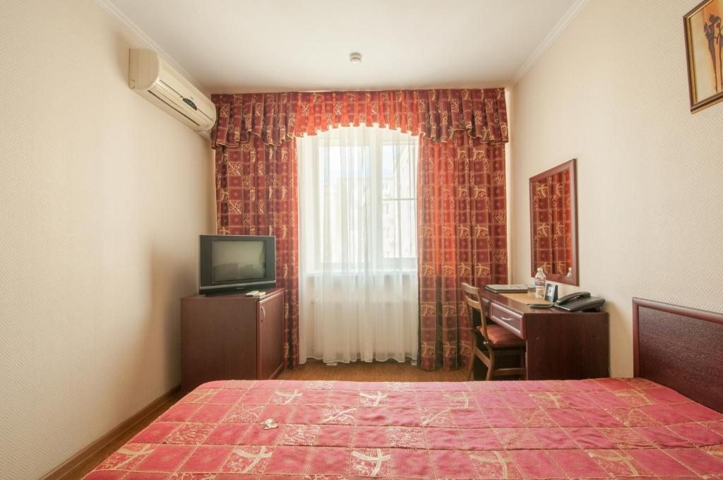 Одноместный (Улучшенный одноместный номер) отеля Нива, Краснодар