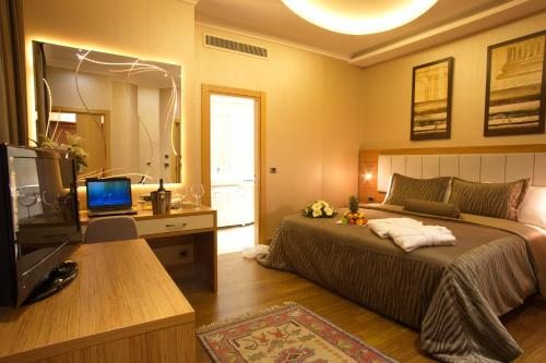 Двухместный (Двухместный номер с 1 кроватью или 2 отдельными кроватями и собственной ванной комнатой) отеля dovsOtel Boutique-Butik Hotel, Маниса