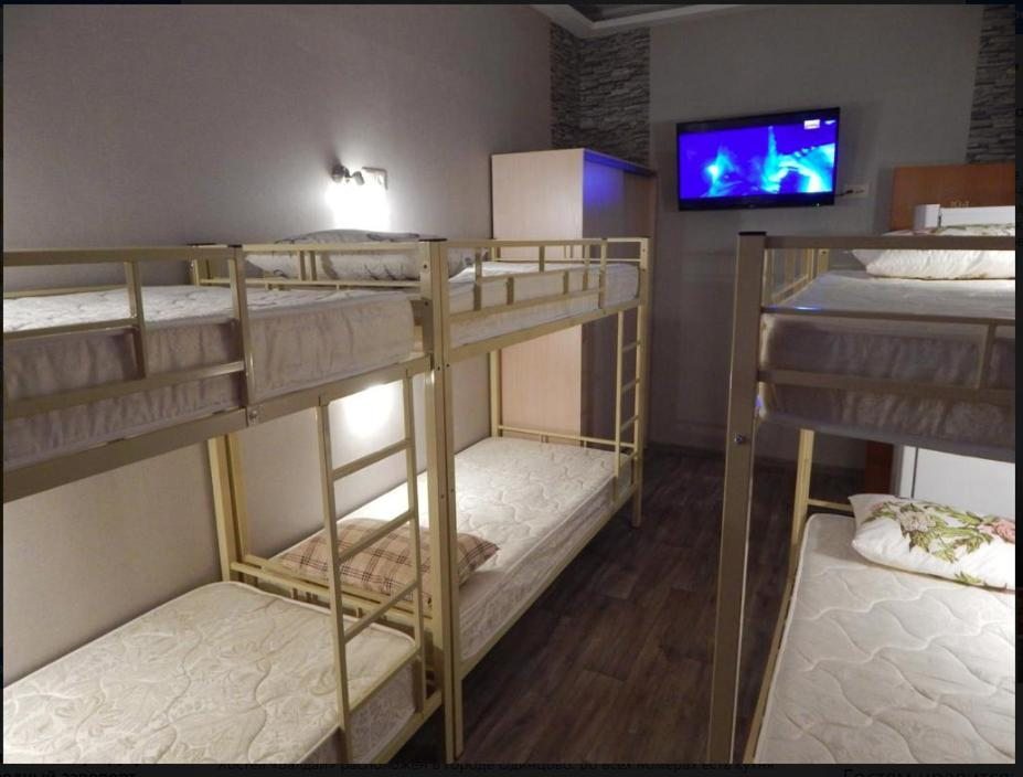 Номер (Односпальная кровать в общем мужском номере) хостела Valday Hostel, Одинцово