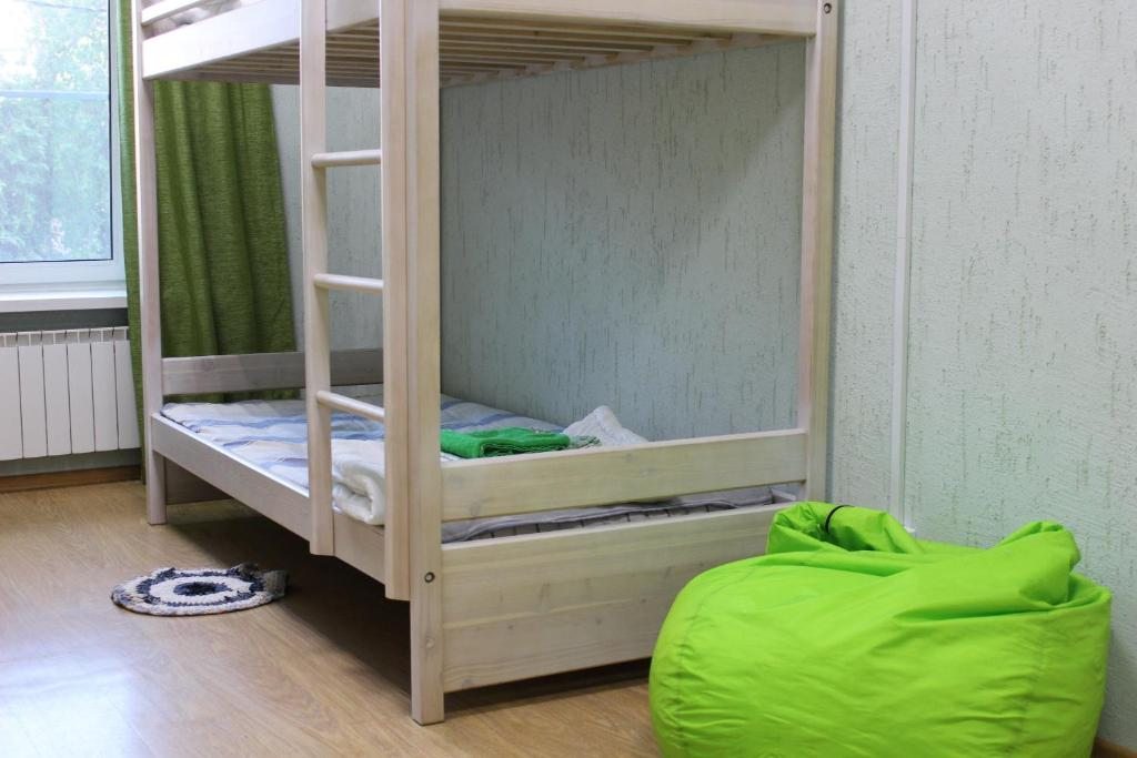 Номер (Кровать в общем номере для мужчин) хостела Рукавичка, Иркутск