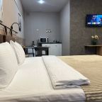 Семейный (Апартаменты семейные), Home Hotel