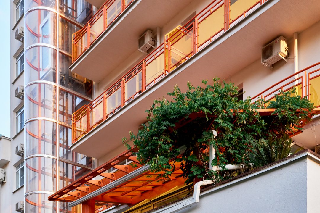 Балкон, Deesa-hotel