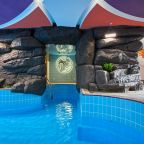 Сауна с выходом в открытый бассейн, Гостевой дом Deesa-hotel
