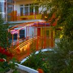 Мост  вход  в  ресторан