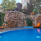 Открытый плавательный бассейн, Гостевой дом Deesa-hotel